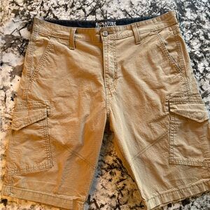 Used Men’s Signature by Levi Strauss Tan Cargo Shorts
